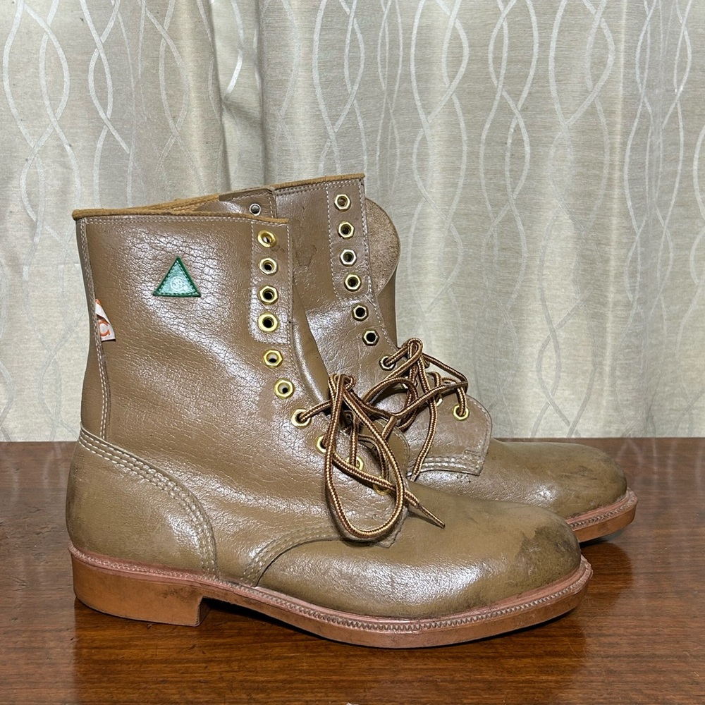 Steel Toe Work Boots CSI patch’s Tan Leather
Good Used Condition Size 9 - Picture 4 of 12